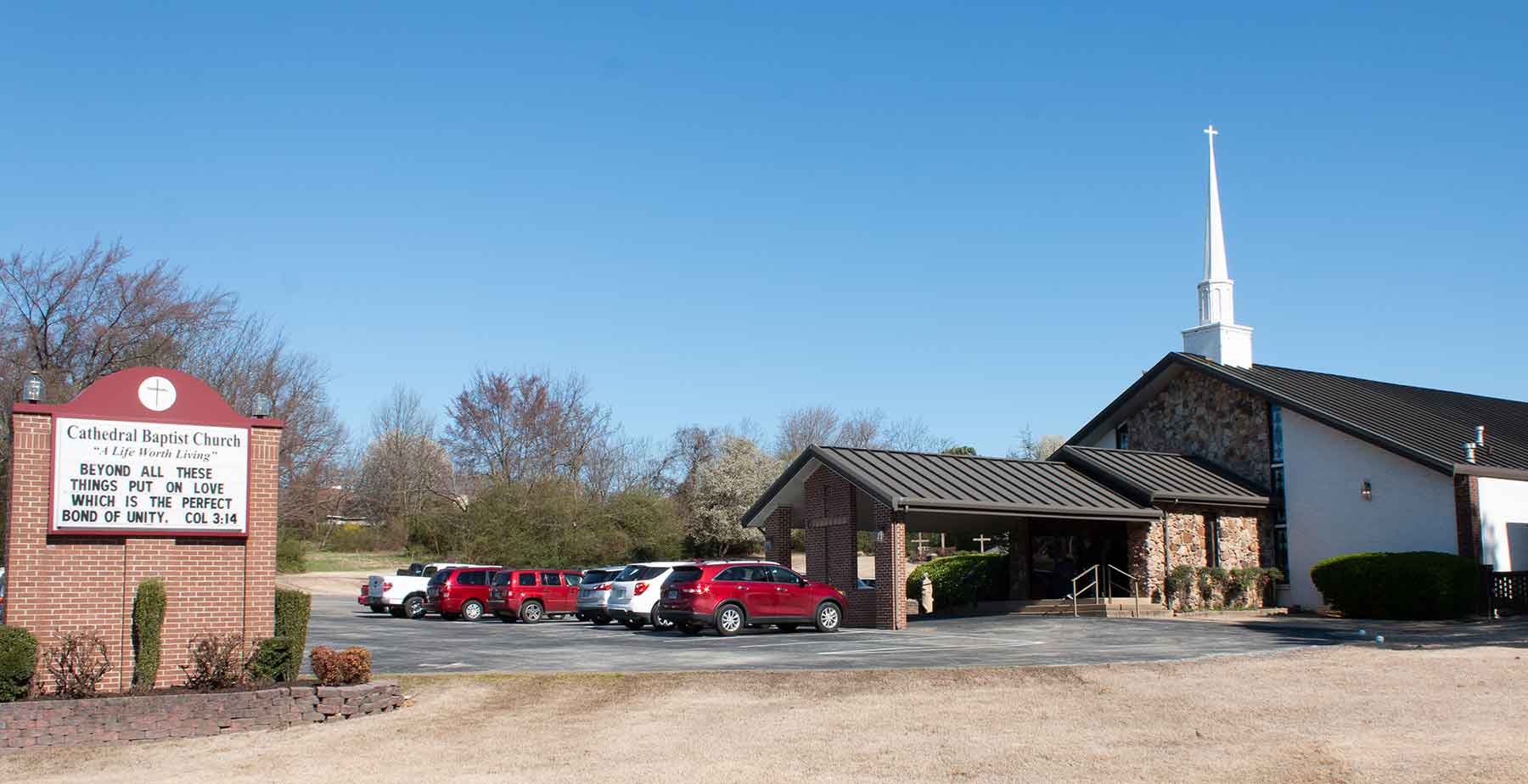 A photo of the front entrance at Cathedral Baptist in Jonesboro